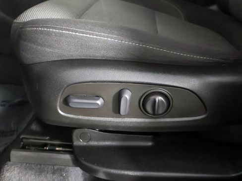 Used 2023 Chevrolet Traverse LT AWD/4WD image 30