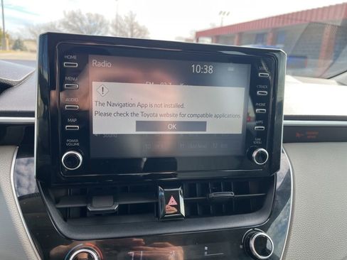 Used 2020 Toyota Corolla LE image 67