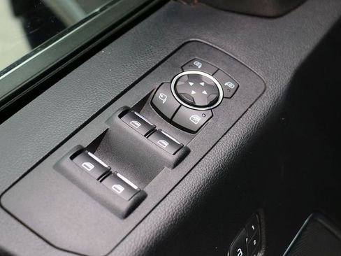 Used 2018 Ford F150 Platinum w/ Equipment Group 701A Luxury image 17