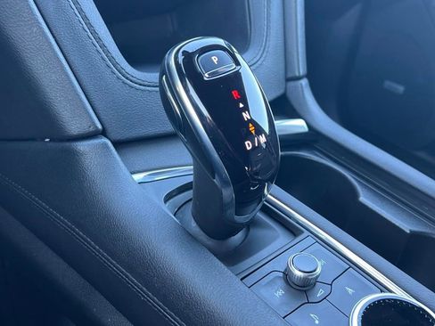 Certified 2025 Cadillac XT5 Premium Luxury image 24