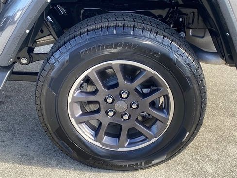 Used 2021 Jeep Gladiator Overland w/ Popular Equipment Package image 33