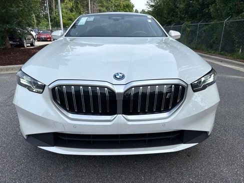 Used 2026 BMW i5 eDrive40 RWD image 2