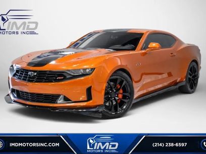 Used 2023 Chevrolet Camaro LT w/ Design Package 2