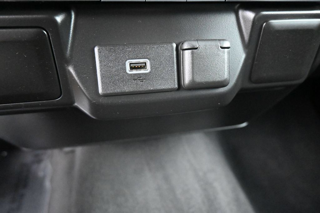 Used 2019 Chevrolet Silverado 1500 W/T w/ WT Convenience Package AWD/4WD image 10