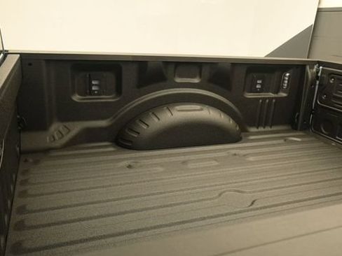 New 2026 Ford F250 Lariat w/ Black Appearance Package AWD/4WD image 10