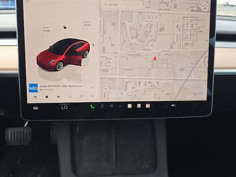 Used 2023 Tesla Model 3 Standard Range RWD image 5