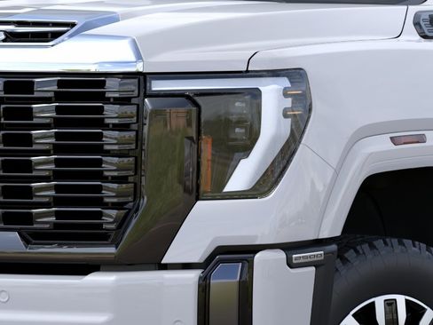 New 2026 GMC Sierra 2500 Denali Ultimate AWD/4WD image 10