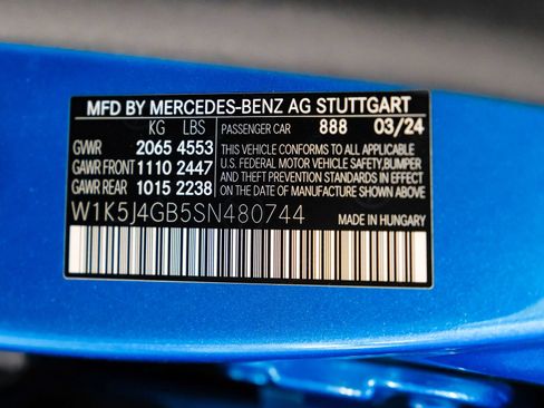 Used 2025 Mercedes-Benz CLA 250 w/ AMG Night Package image 60