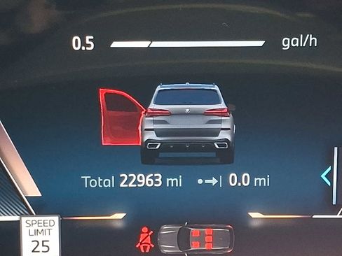 Certified 2025 BMW X5 xDrive40i w/ M Sport Package image 21