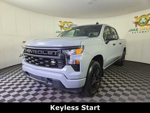 Certified 2025 Chevrolet Silverado 1500 Custom AWD/4WD image 3