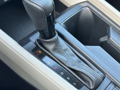 Certified 2023 Honda Accord EX image 18