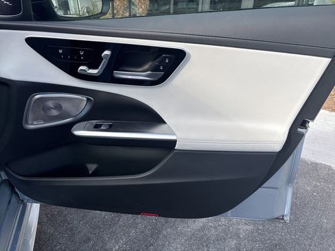 Used 2024 Mercedes-Benz C 300 Sedan image 23