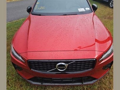 Used 2021 Volvo S60 T6 R-Design