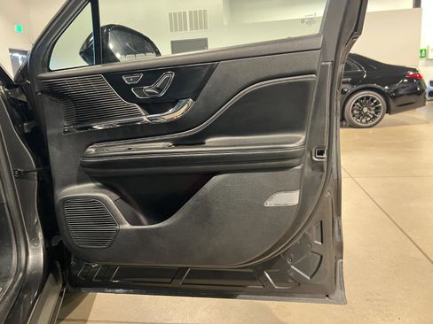 Used 2020 Lincoln Corsair AWD w/ Premium Package image 39