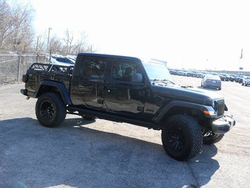 Used 2022 Jeep Gladiator Willys image 6