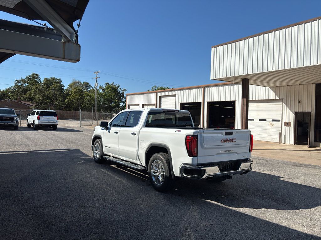 Certified 2022 GMC Sierra 1500 SLT AWD/4WD image 8