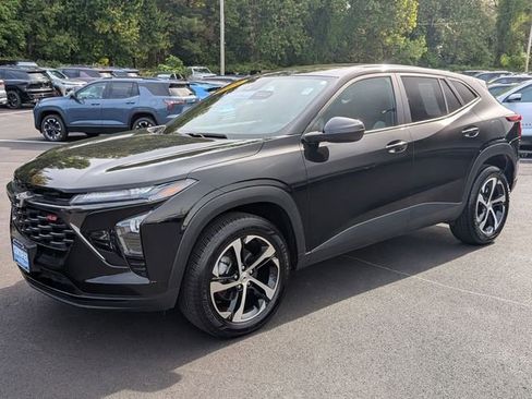 Certified 2024 Chevrolet Trax RS image 7