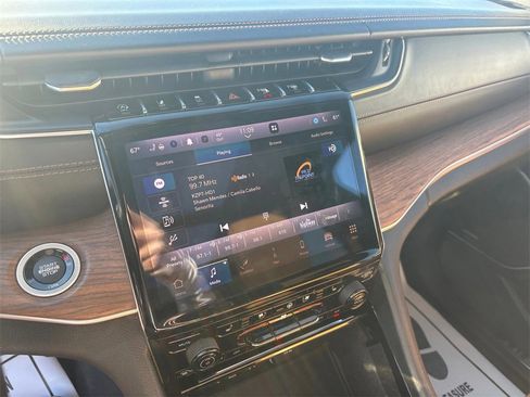 Used 2022 Jeep Grand Cherokee L Summit w/ Luxury Tech Group V image 25