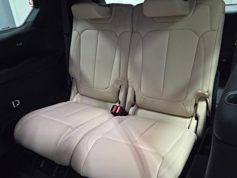 New 2026 Jeep Grand Cherokee L Limited w/ Limited Altitude Package RWD image 9