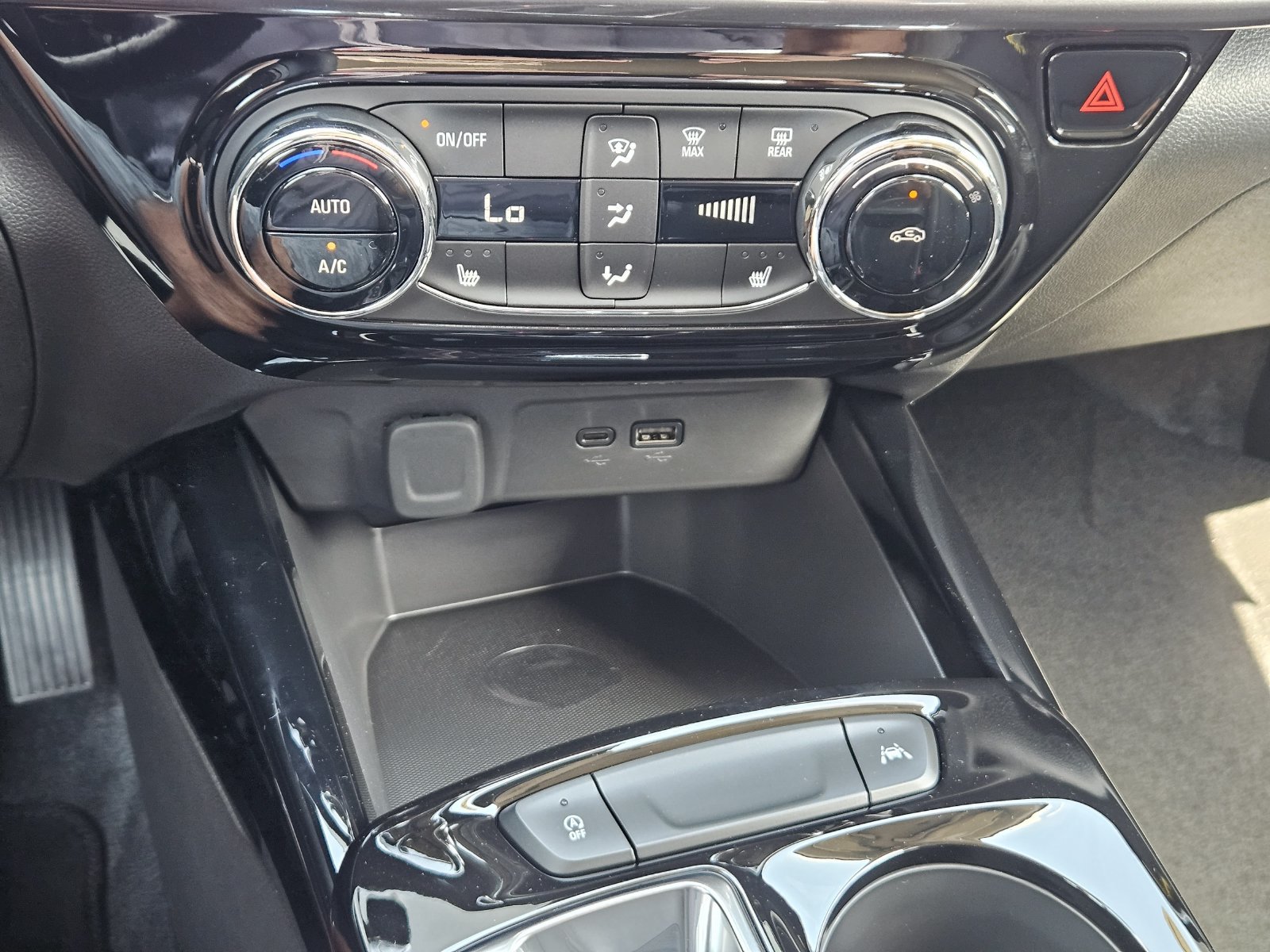 New 2026 Chevrolet Trax ACTIV w/ Driver Confidence Package FWD image 21