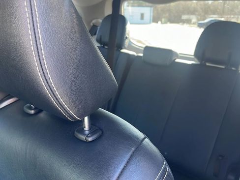 Used 2016 Toyota Sienna SE Premium image 17