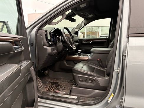 Used 2024 Chevrolet Silverado 1500 LT Trail Boss w/ LT Trail Boss Premium Package image 11