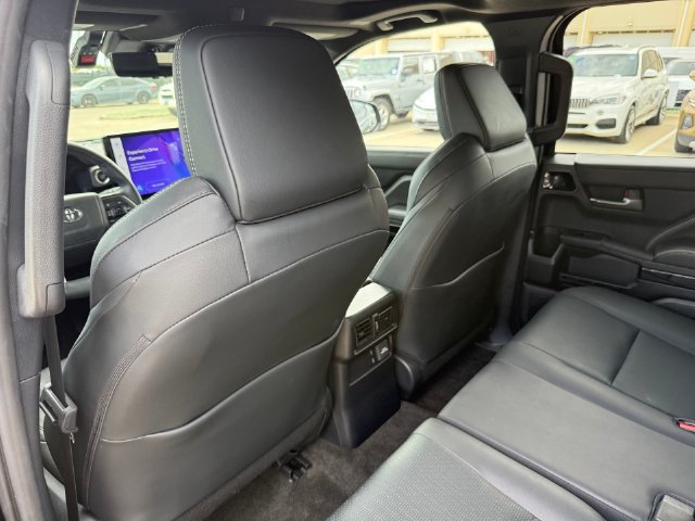 Used 2025 Toyota 4Runner Limited w/ Tow Technology Package AWD/4WD image 22