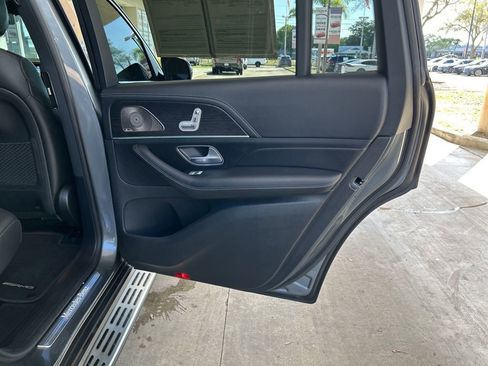 Used 2023 Mercedes-Benz GLS 450 4MATIC w/ AMG Line Exterior image 38