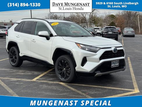 Used 2023 Toyota RAV4 SE AWD/4WD image 1