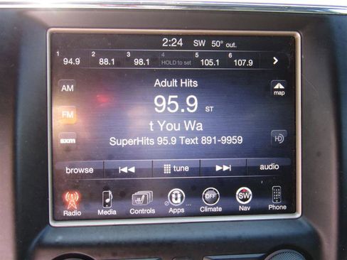 Used 2015 Jeep Grand Cherokee Overland image 19