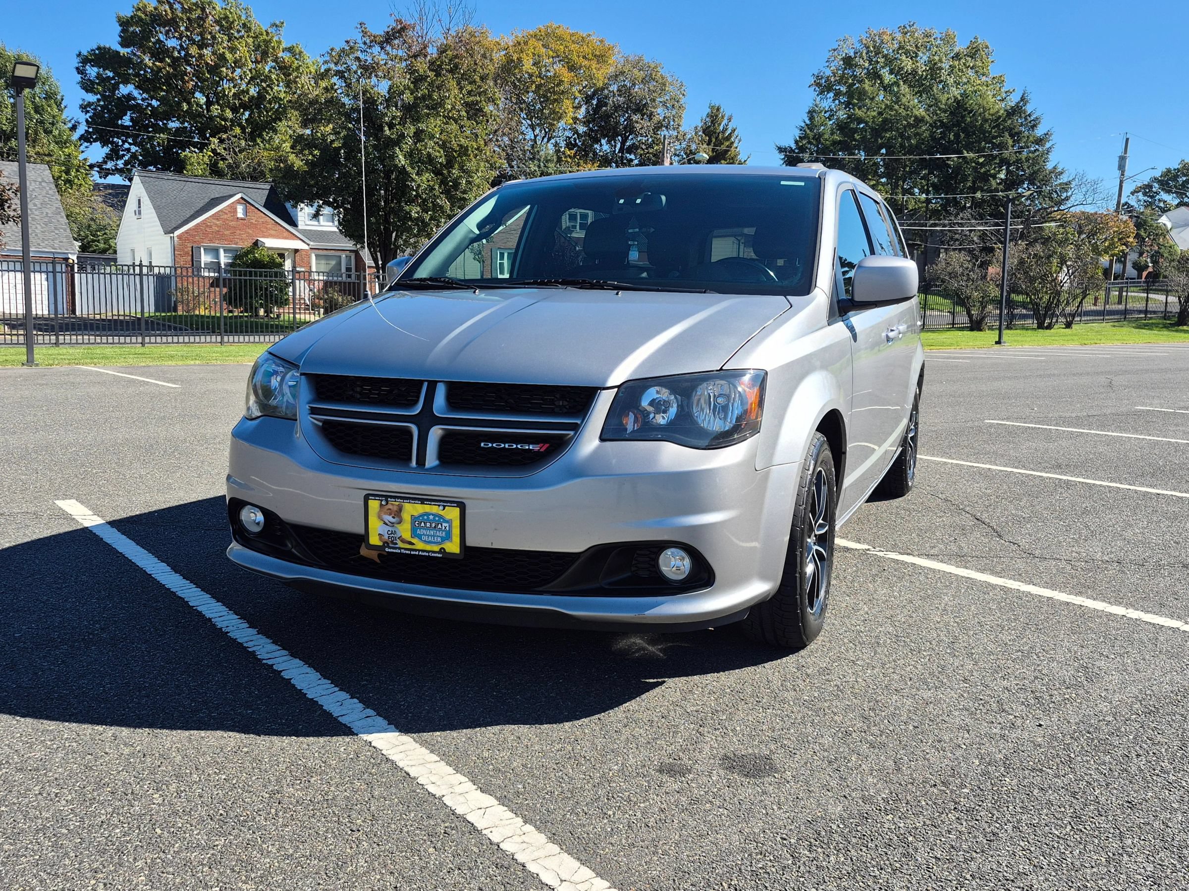 Used 2018 Dodge Grand Caravan GT FWD image 1