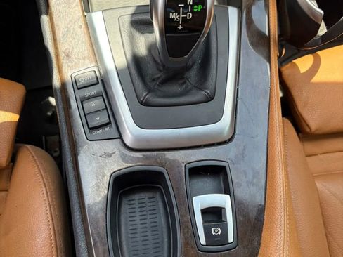 Used 2012 BMW Z4 sDrive28i w/ Sport Pkg RWD image 23