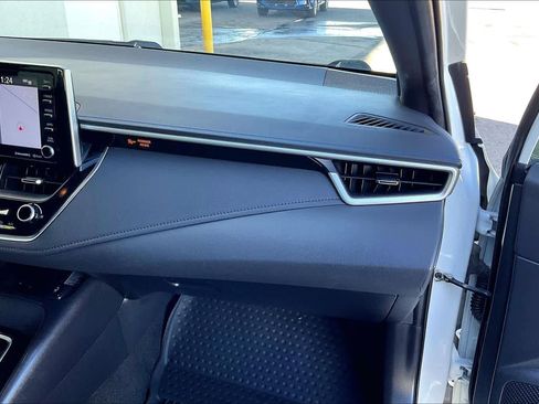 Used 2021 Toyota Corolla XSE image 18