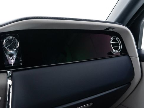 Used 2026 Rolls-Royce Cullinan AWD/4WD image 48