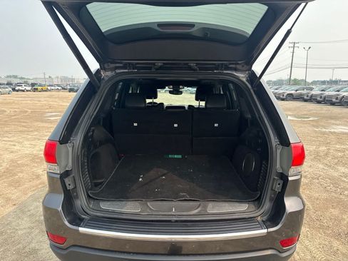 Used 2017 Jeep Grand Cherokee Limited w/ Luxury Group II AWD/4WD image 10