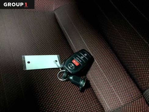 Used 2024 Toyota Corolla SE FWD image 15