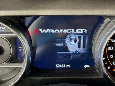 Used 2018 Jeep Wrangler Unlimited Sport S AWD/4WD image 16