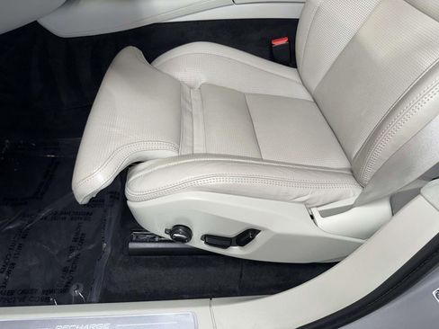 Used 2023 Volvo XC90 T8 Ultimate w/ Protection Package Premier AWD/4WD image 3