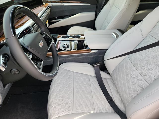 New 2026 Cadillac Escalade Platinum Sport AWD/4WD image 8