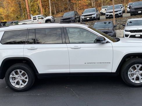 Certified 2023 Jeep Grand Cherokee L Limited image 29