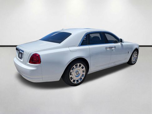 Used 2015 Rolls-Royce Ghost RWD image 4