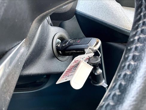 Used 2022 Ford Maverick XLT w/ XLT Luxury Package image 12