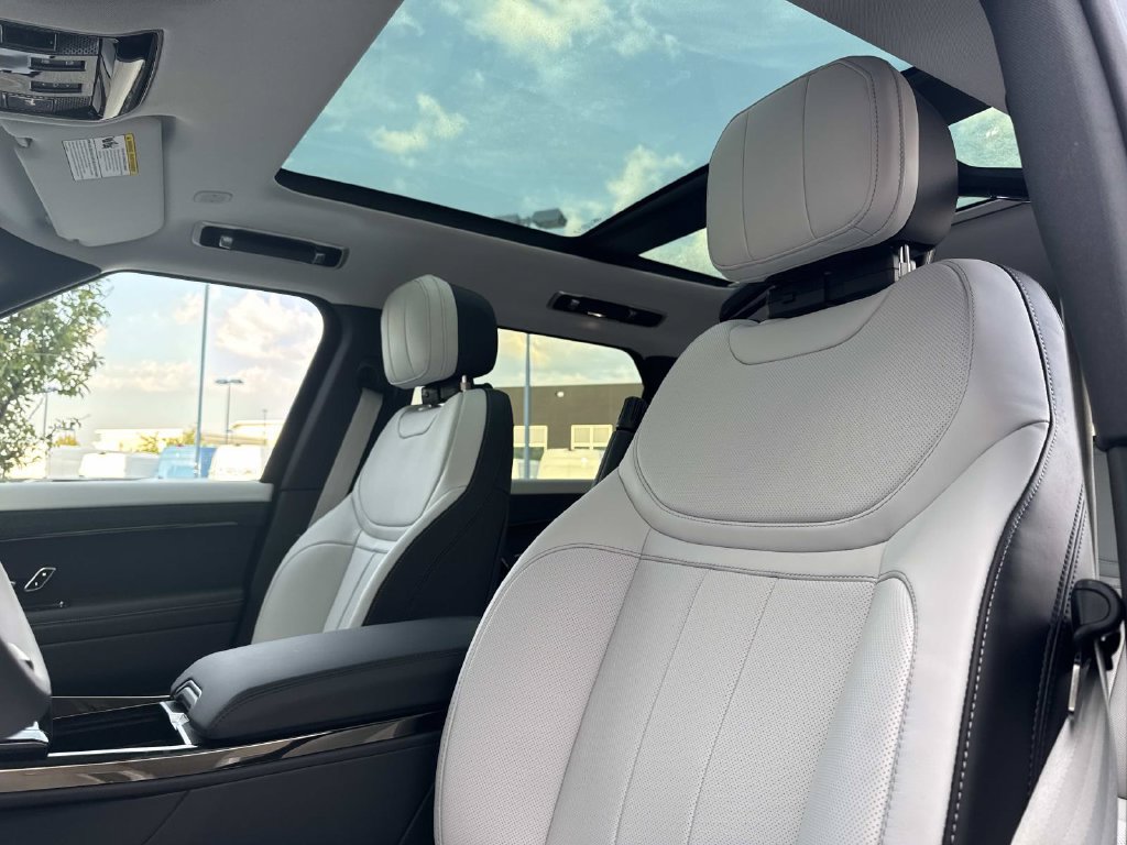New 2027 Land Rover Range Rover Sport Battersea AWD/4WD image 22