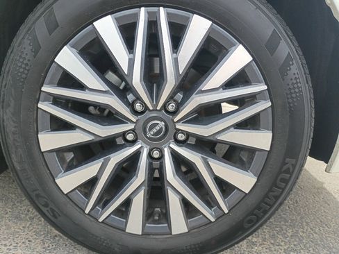 Used 2025 Nissan Altima 2.5 SV FWD image 15