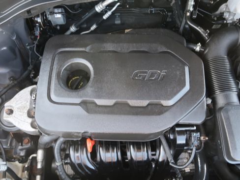 Used 2017 Hyundai Santa Fe Sport AWD/4WD image 36