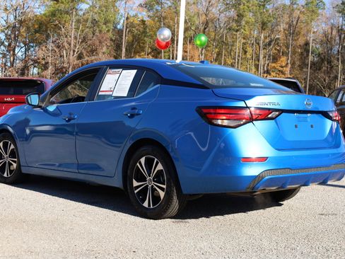 Used 2023 Nissan Sentra SV image 3