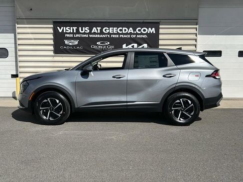 New 2025 Kia Sportage LX image 7