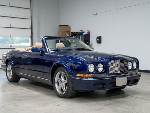 Used 1999 Bentley Azure Mulliner RWD image 3