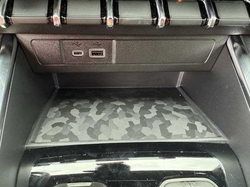 New 2026 GMC Canyon Elevation w/ Convenience Package RWD image 8