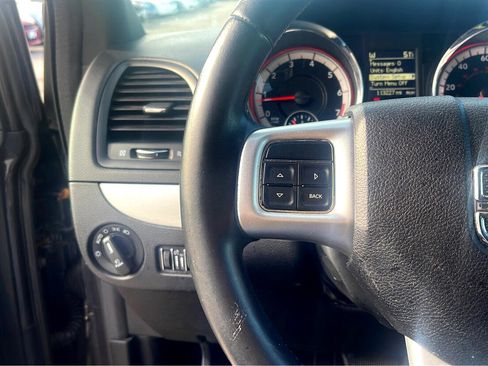 Used 2016 Dodge Grand Caravan R/T image 16